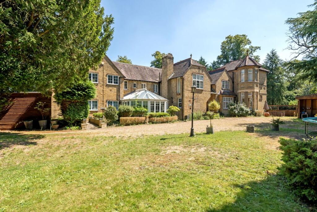 Main image of property: Wood Lane, Iver Heath, Iver, Buckinghamshire, SL0