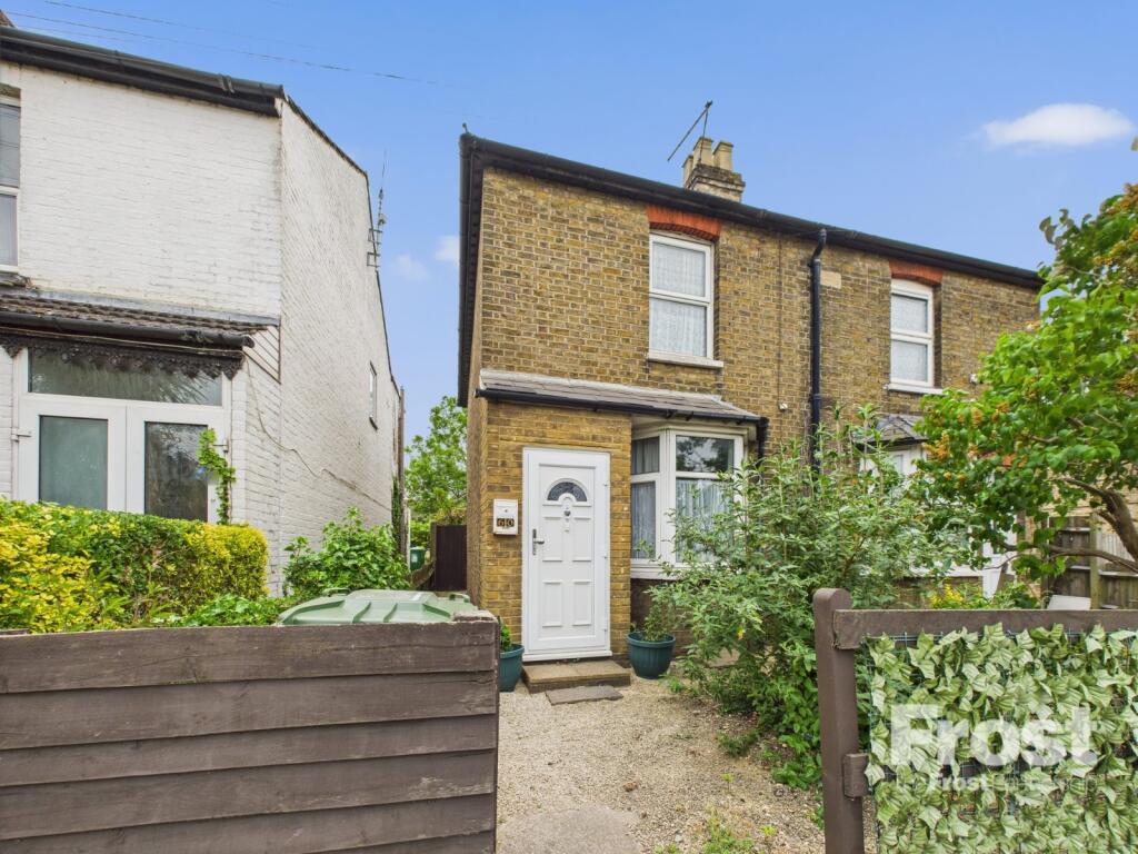 Main image of property: High Street, Langley, Berkshire, SL3