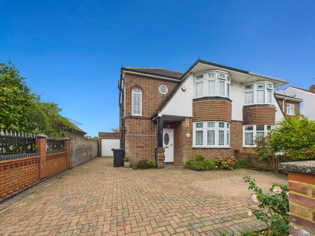 Main image of property: Glenavon Gardens, Langley, Berkshire, SL3