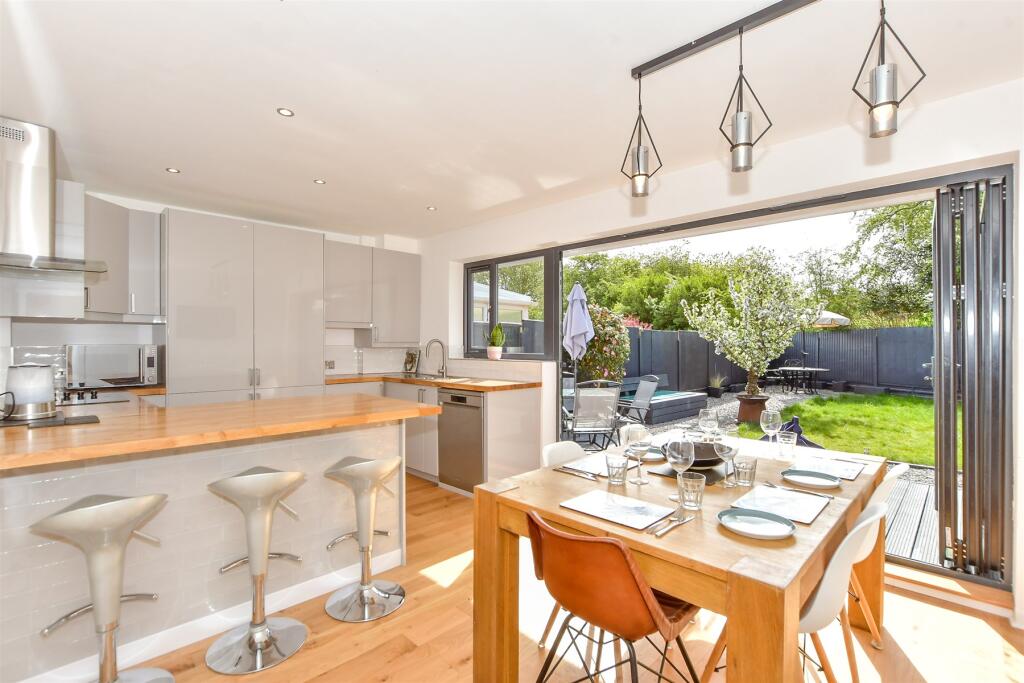 Main image of property: Selangor Avenue, Emsworth, Hampshire