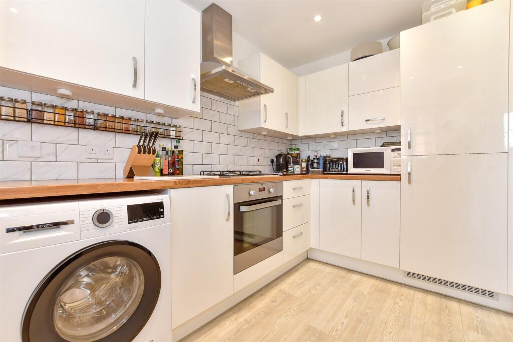 Main image of property: Shipwrights Close, Emsworth, Hampshire