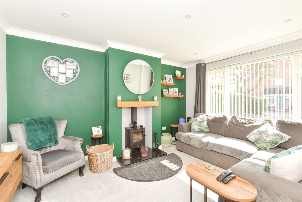 Main image of property: Glenwood Road, Southbourne, West Sussex