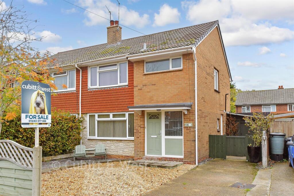 Main image of property: Longfield Road, Emsworth, Hampshire