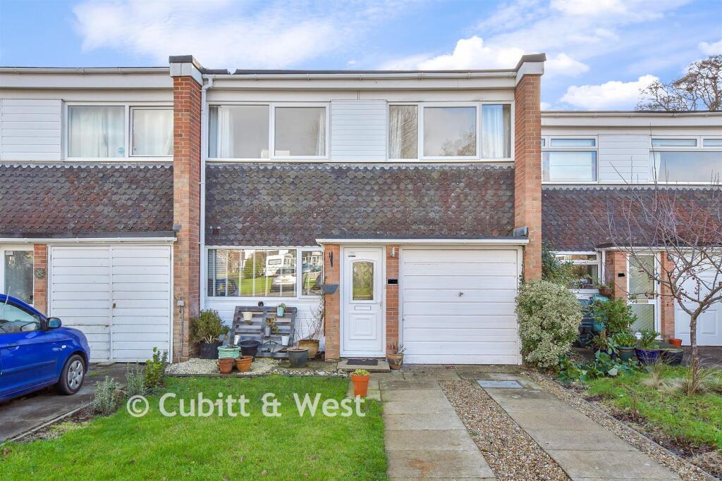 Main image of property: Maisemore Gardens, Emsworth, Hampshire