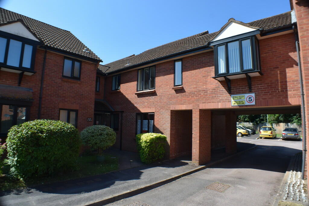 1 bedroom ground floor flat for sale in Anson Way, Bridgwater, TA6