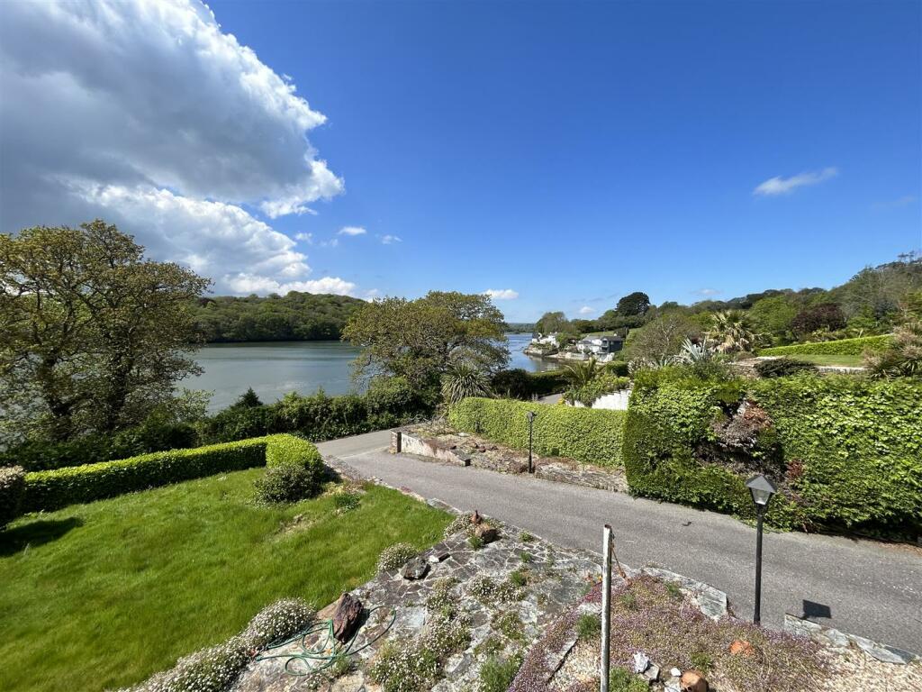 3 bedroom detached bungalow for sale in Old Tram Road, Point, Devoran, TR3