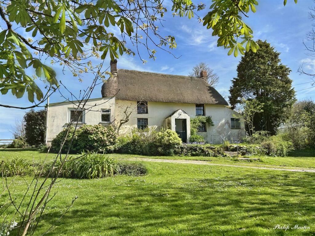 Main image of property: Portscatho, Truro