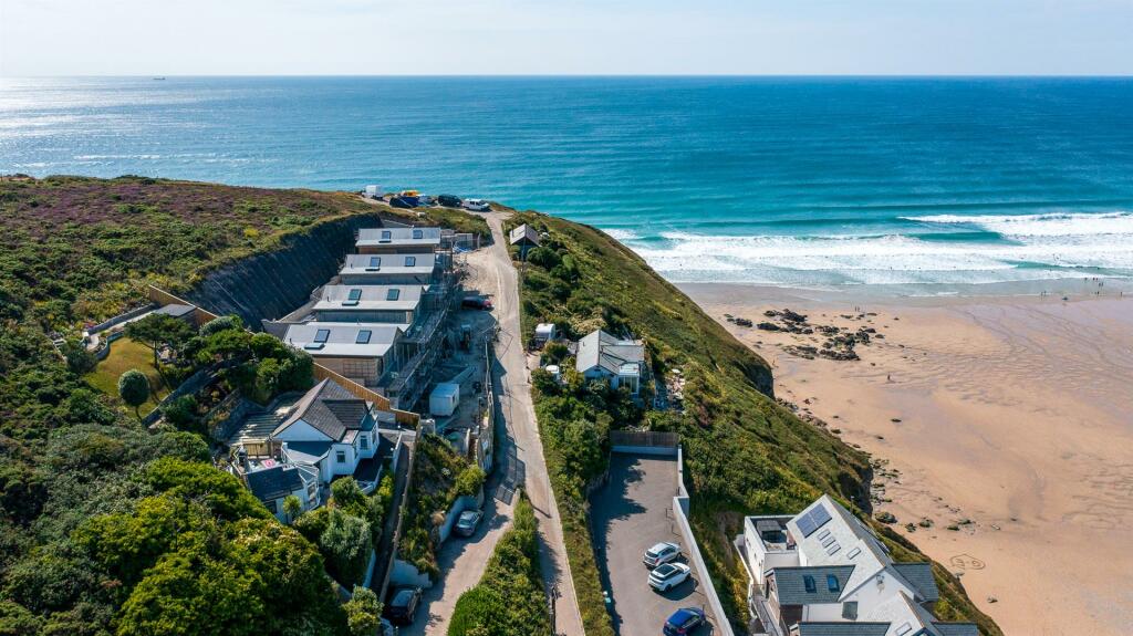 4 bedroom detached house for sale in West Cliff, Porthtowan, TR4