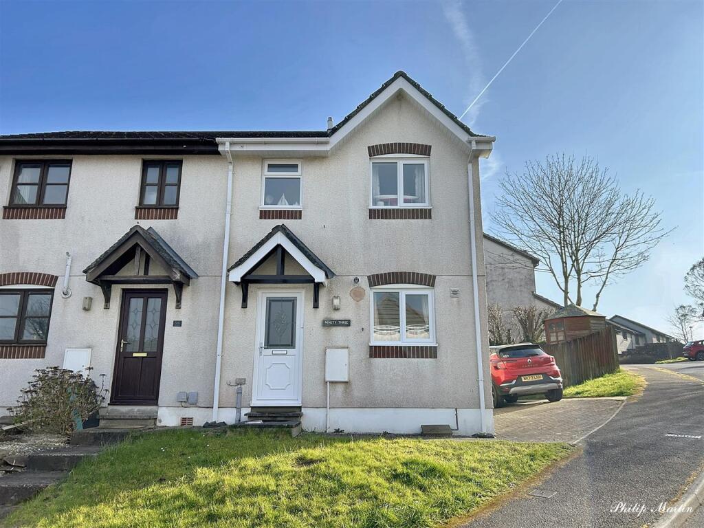 Main image of property: Chyvelah Ope, Gloweth, Truro