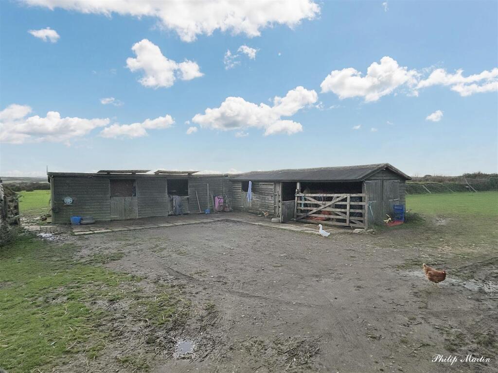 Main image of property: Allet