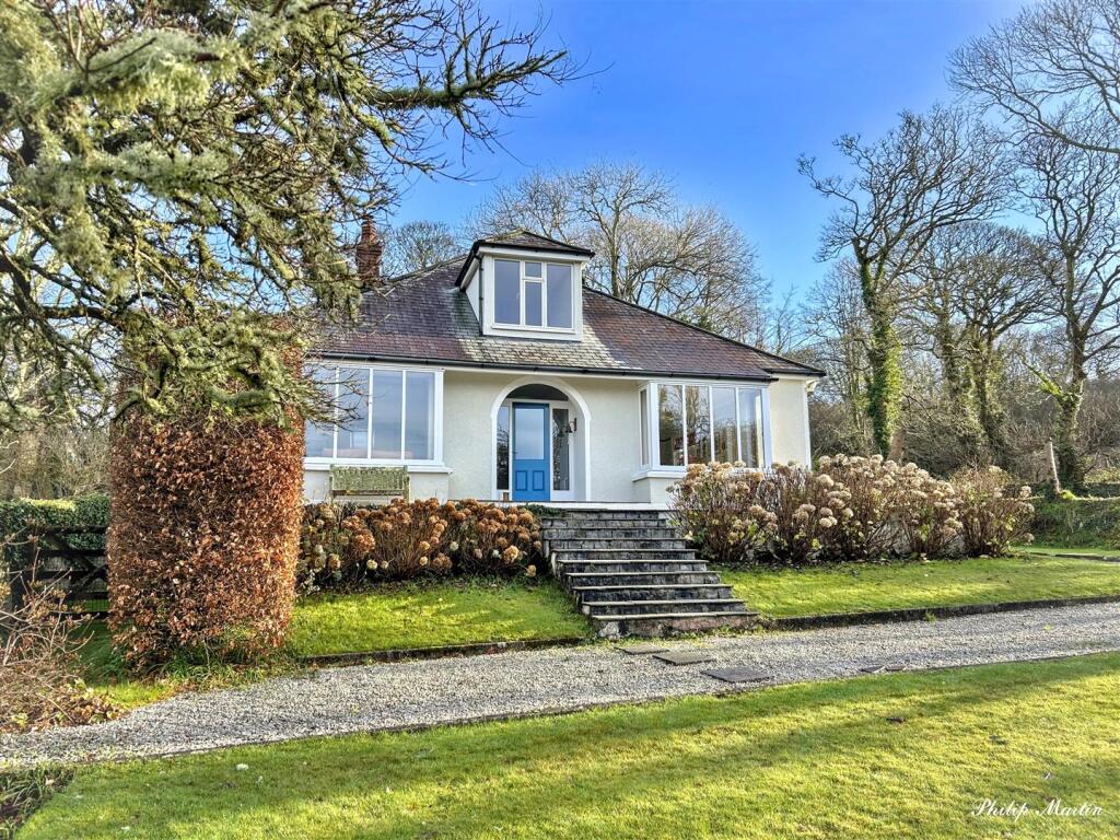 Main image of property: Cusgarne, Truro