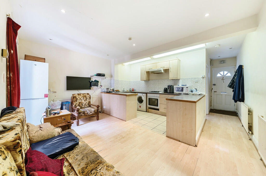 1 bedroom apartment for sale in St. Elmo Road, London, W12