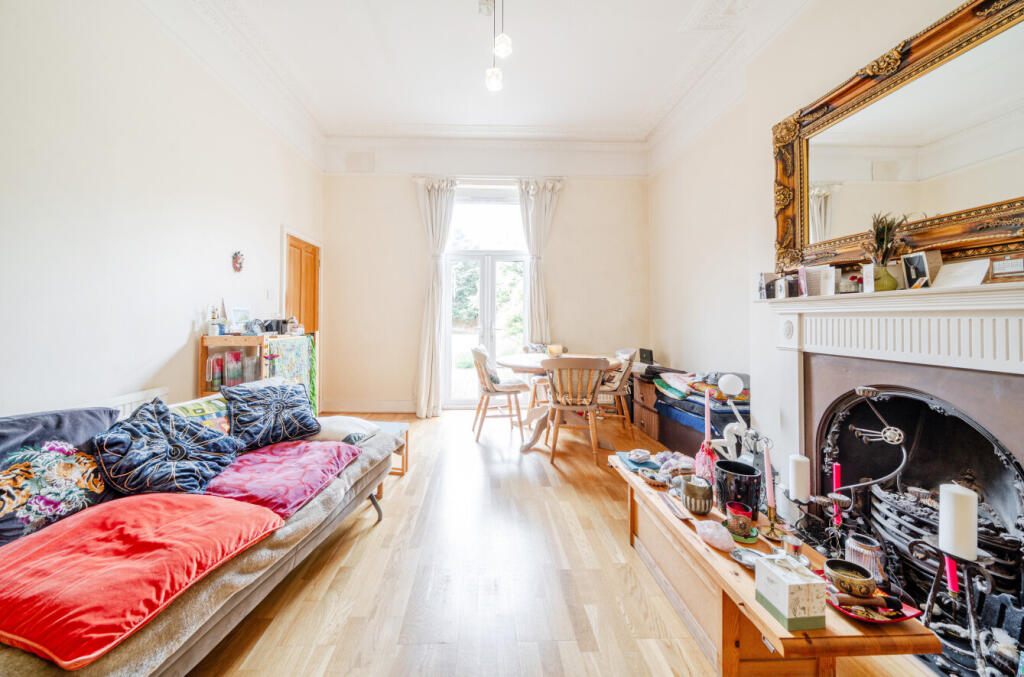 Main image of property: Avenue Gardens, London