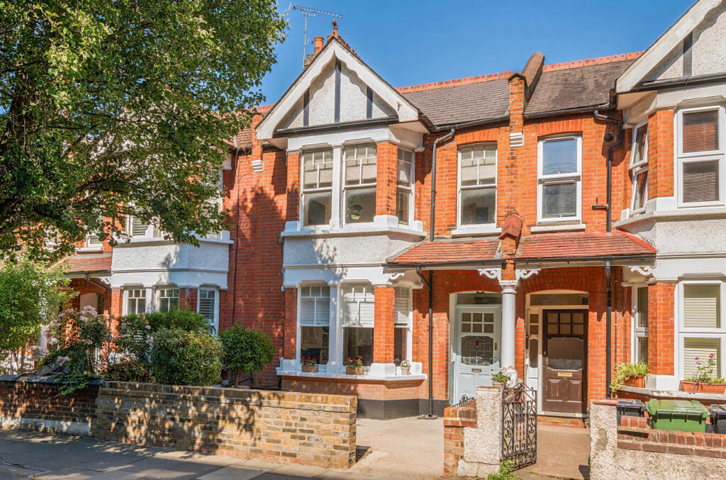 Main image of property: Larden Road, London