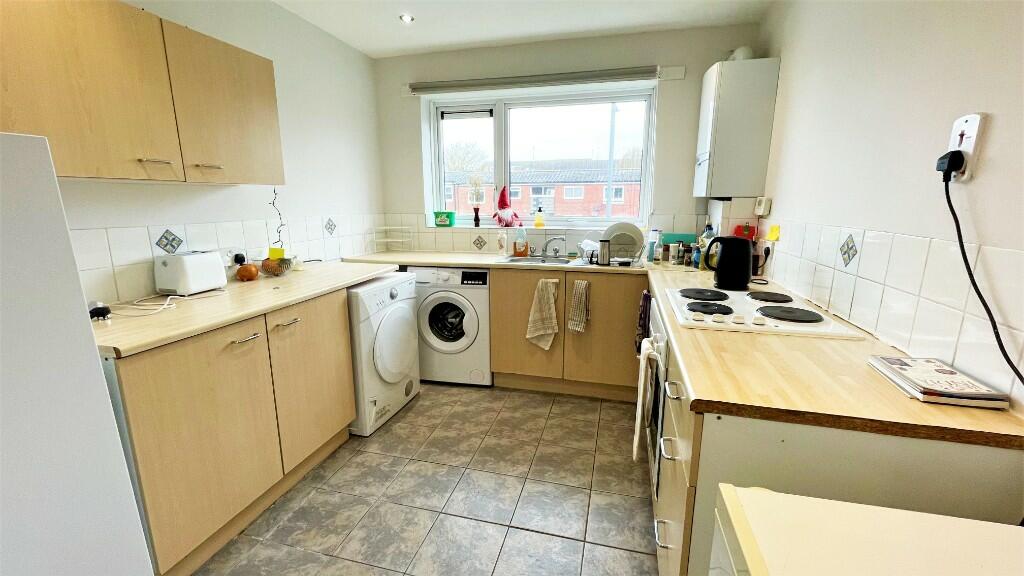 Additional property image - Avon Way, Colchester, Essex, CO4