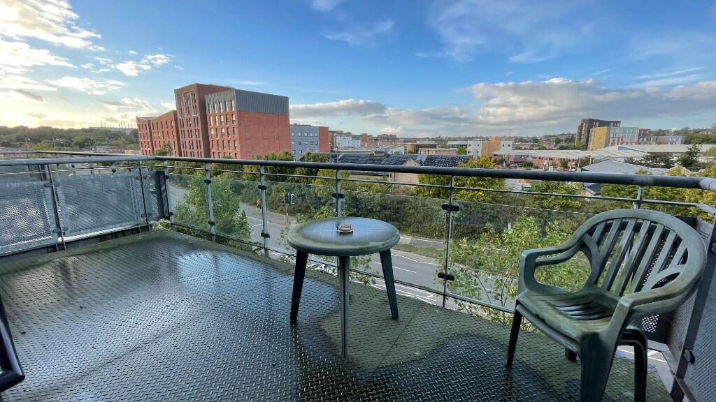 Additional property image - Quayside Drive, Colchester, Essex, CO2