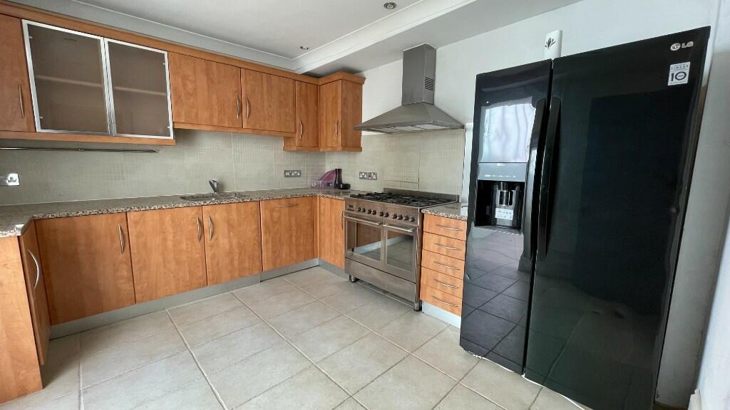 Additional property image - Belgrave Place, East Hill, Colchester, Essex, CO1