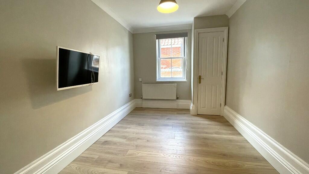 Additional property image - Belgrave Place, East Hill, Colchester, Essex, CO1
