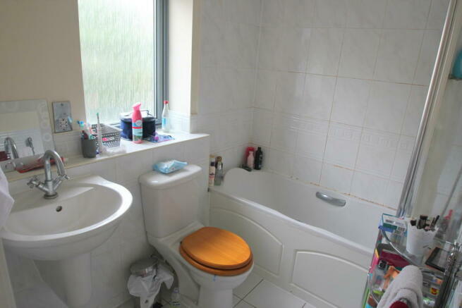 Additional property image - Quayside Drive, Colchester, Essex, CO2