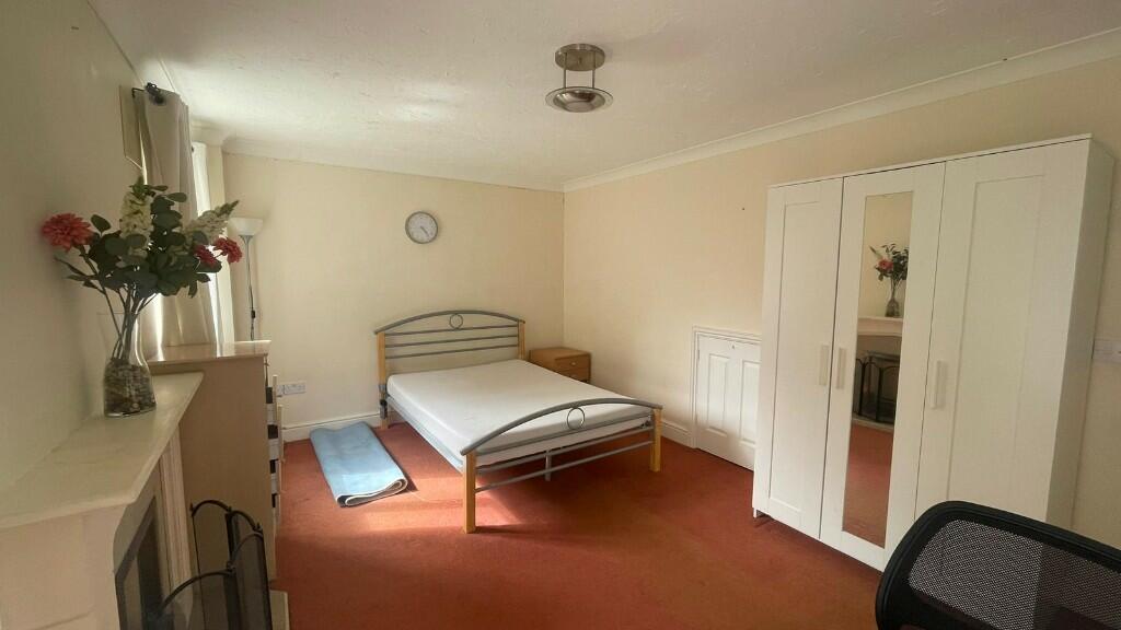 Additional property image - Triumph Close, Colchester, Essex, CO4