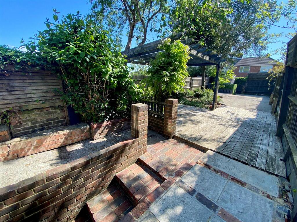 Main image of property: Battle Road, Hailsham