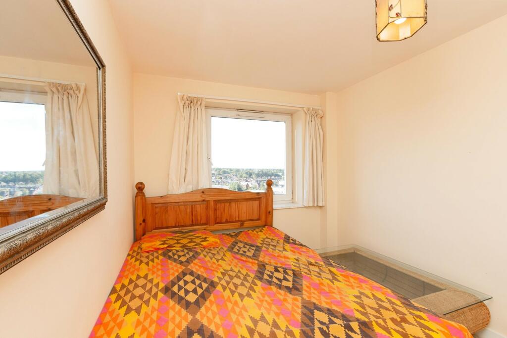 2 bedroom flat for sale in Winterthur Way, Victory Hill, Basingstoke