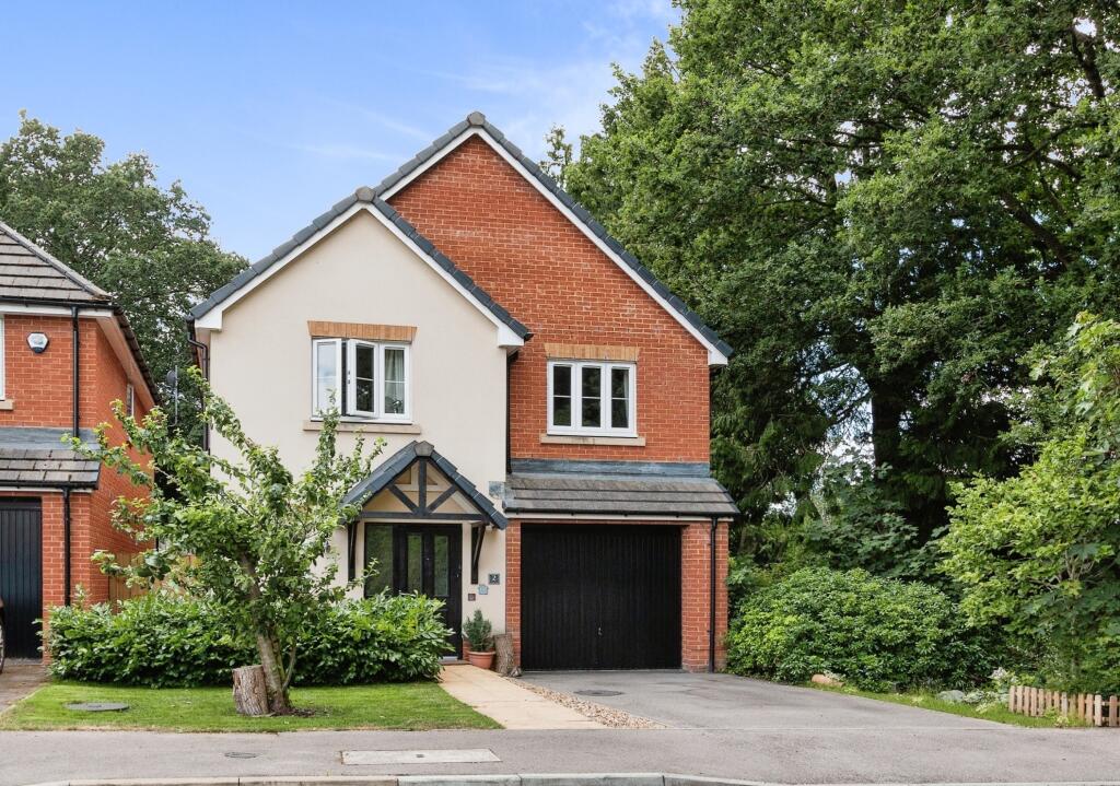 4 bedroom detached house for sale in Longwood Copse Lane, Beggarwood