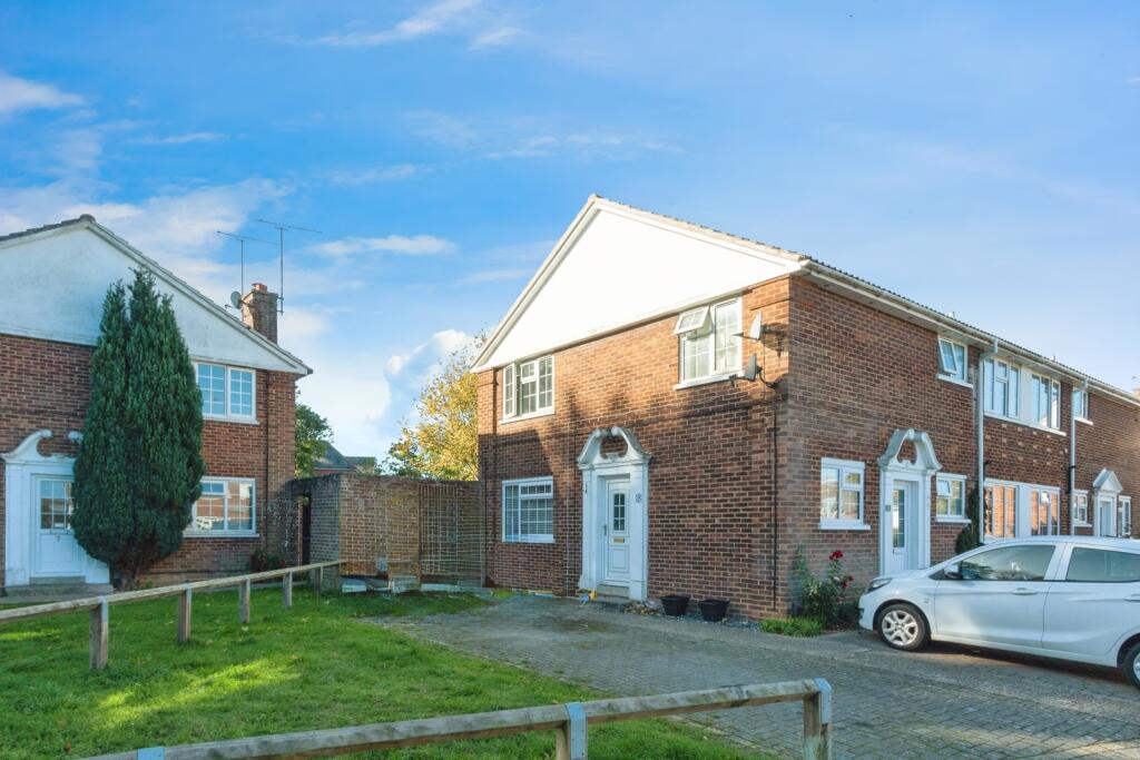 Main image of property: Devonshire Place, Basingstoke, Hampshire, RG21