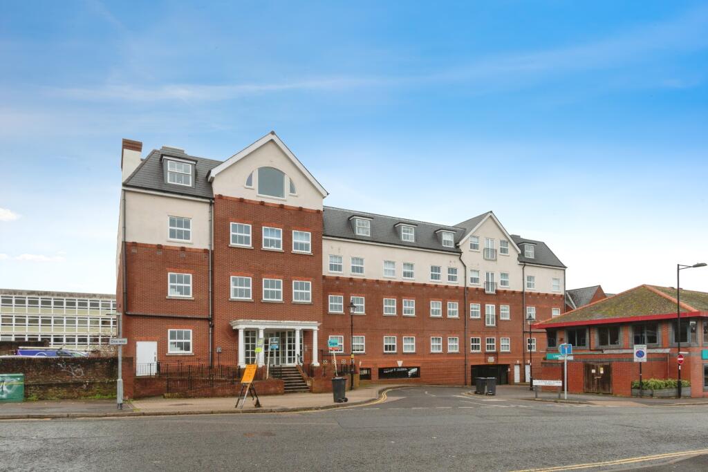 Main image of property: Little Victoria Street, Basingstoke, Hampshire, RG21