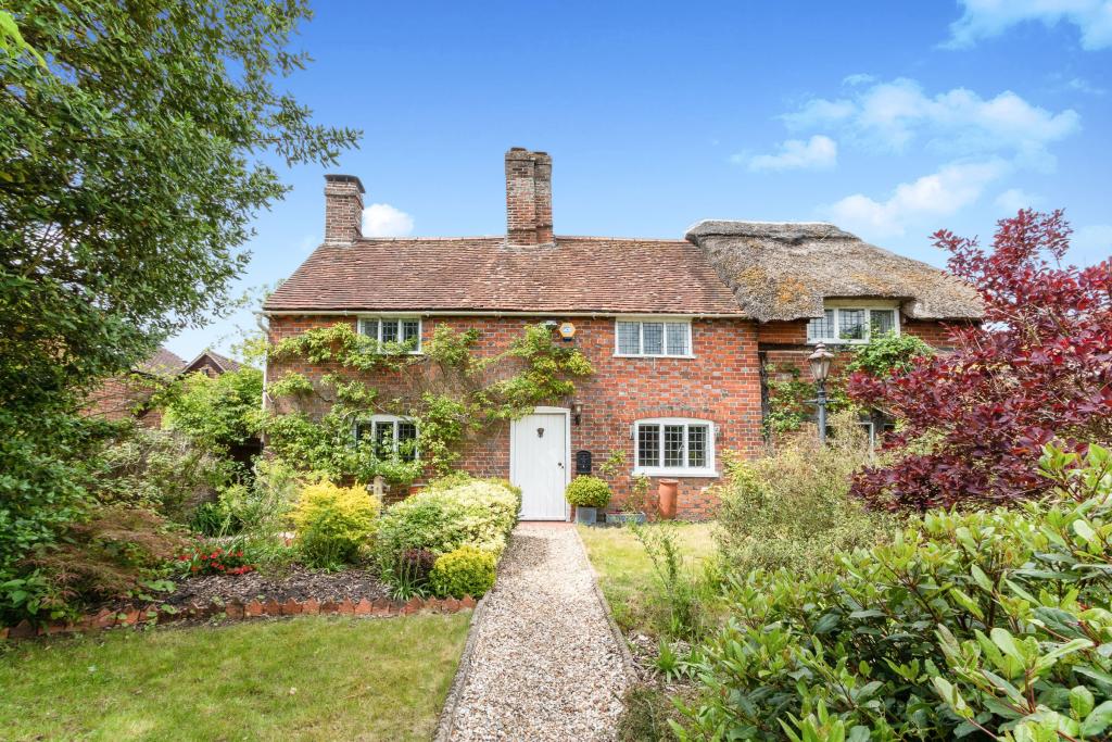 3 bedroom detached house for sale in West End, Sherborne St. John