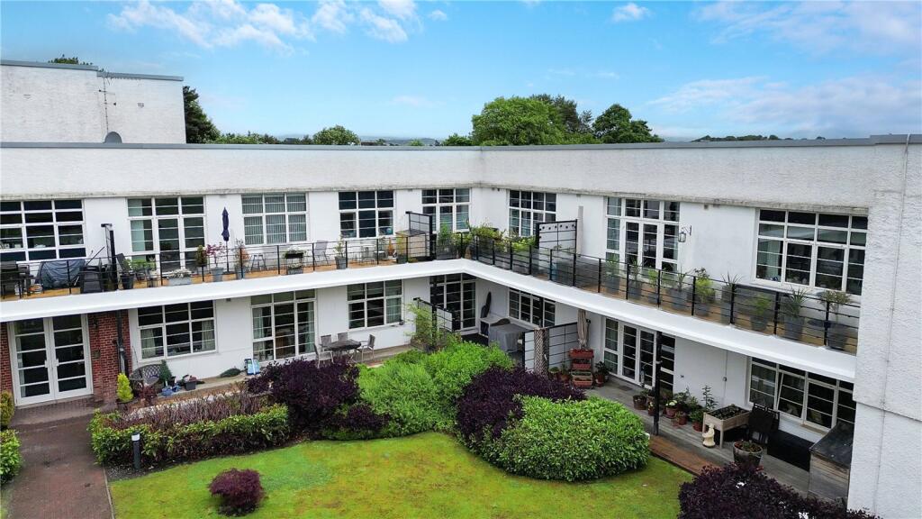 Main image of property: Canniesburn Quadrant, Bearsden, Glasgow, East Dunbartonshire, G61