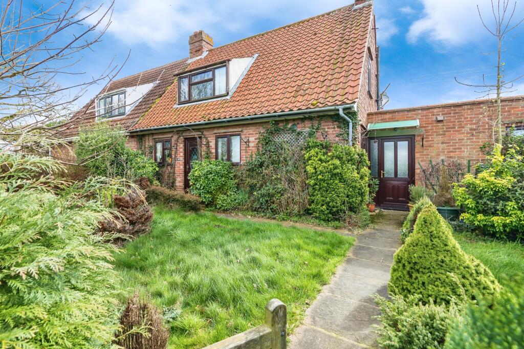4 bedroom semidetached house for sale in St. Cross South Elmham