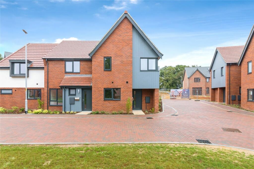 Main image of property: Berryfields, Off Yarmouth Road, Brundall, Norfolk, NR13