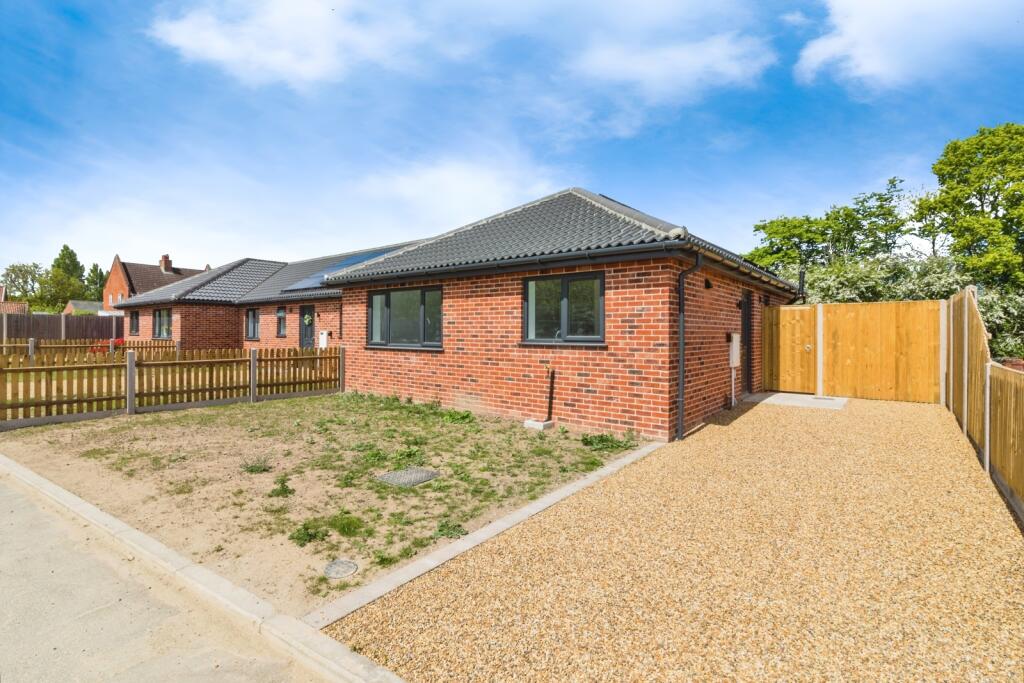 Main image of property: Autumn Close, Fleggburgh, Great Yarmouth, Norfolk, NR29