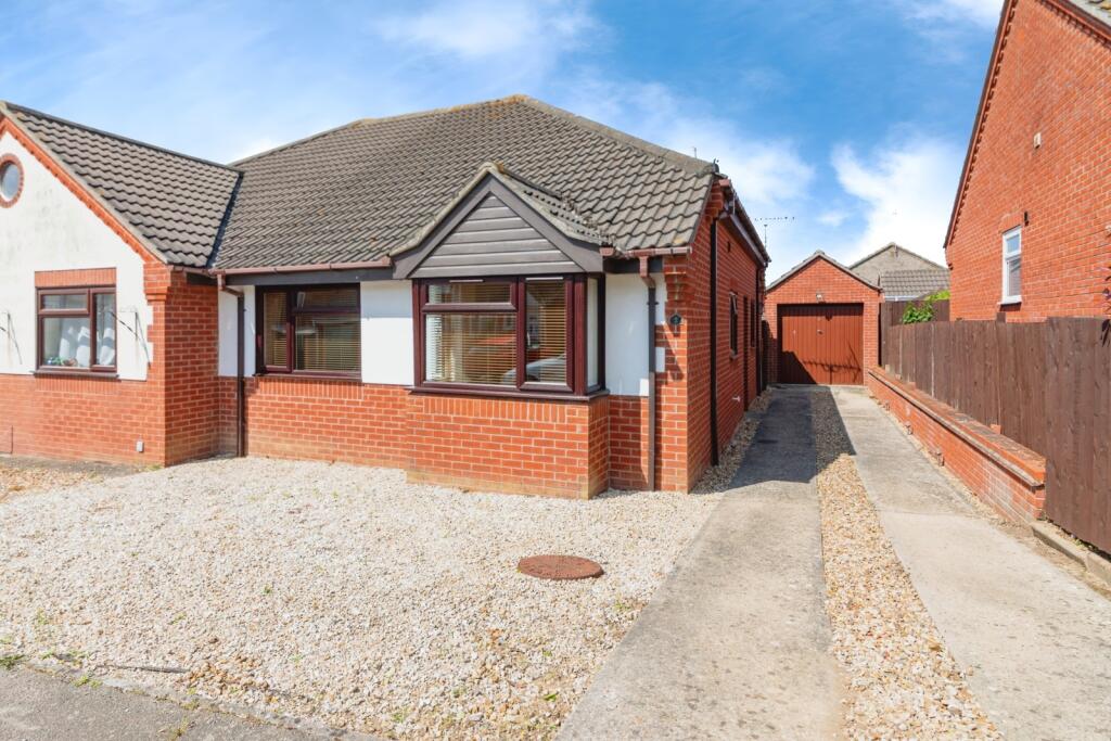 Main image of property: Meadowvale Close, Beccles, Suffolk, NR34