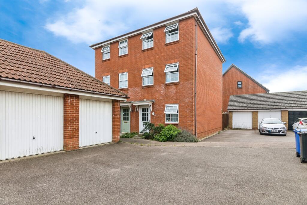 Main image of property: Dorley Dale, Carlton Colville, Lowestoft, Suffolk, NR33