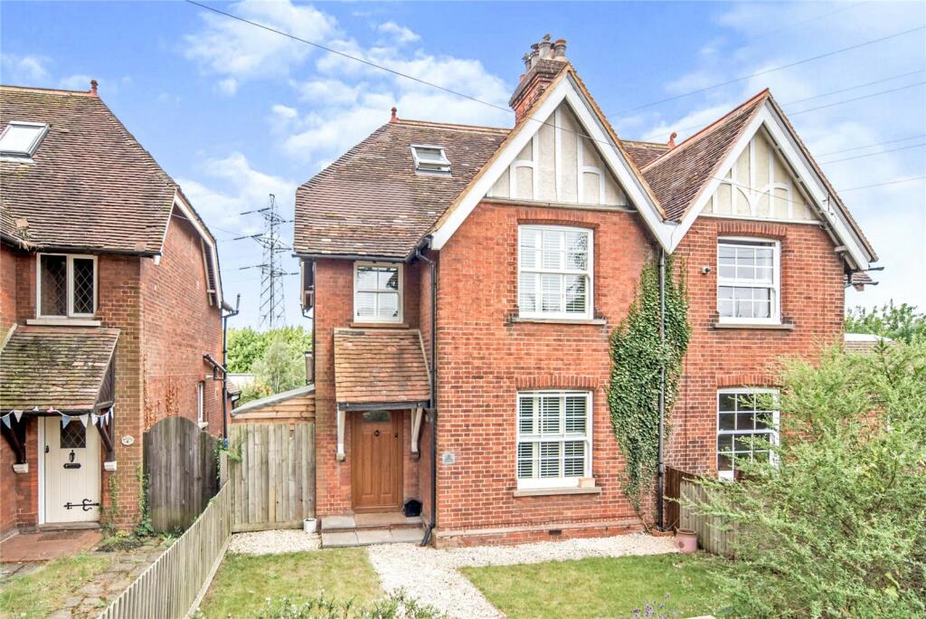 3 bedroom semidetached house for sale in Franklin Cottages, Clapham