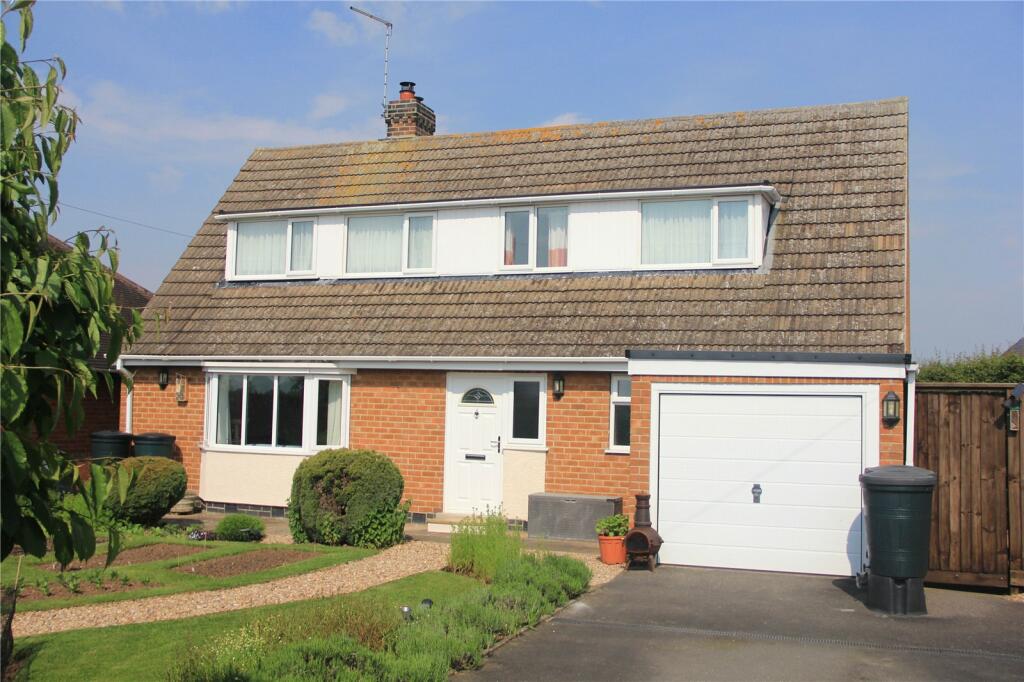 3 bedroom bungalow for sale in Cliff Hill Lane, Aslockton, Nottingham, NG13