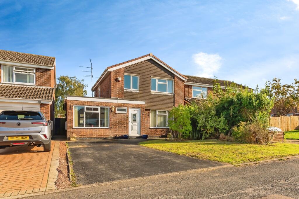Main image of property: Arden Grove, Bingham, Nottingham, Nottinghamshire, NG13