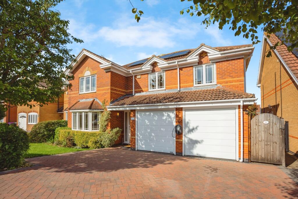 Main image of property: Mallow Way, Bingham, Nottingham, NG13