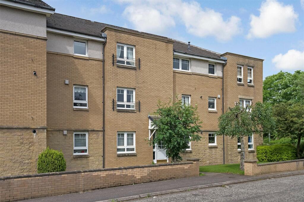 2 bedroom flat for sale in Whitelaw Gardens, Glasgow