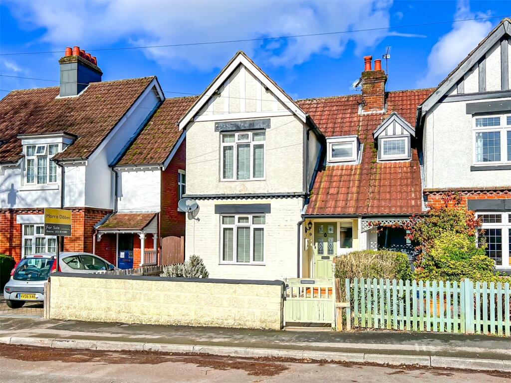 3 bedroom semi-detached house for sale in Balaclava Road, Southampton, Hampshire, SO18