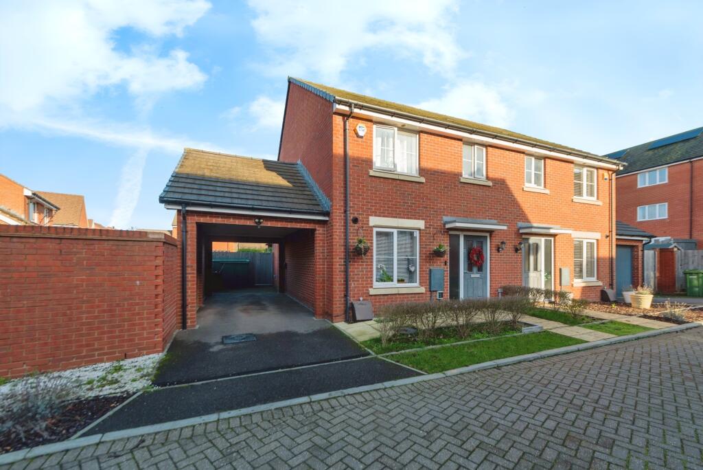 Main image of property: Hollowbread Gardens, SOUTHAMPTON, Hampshire, SO31