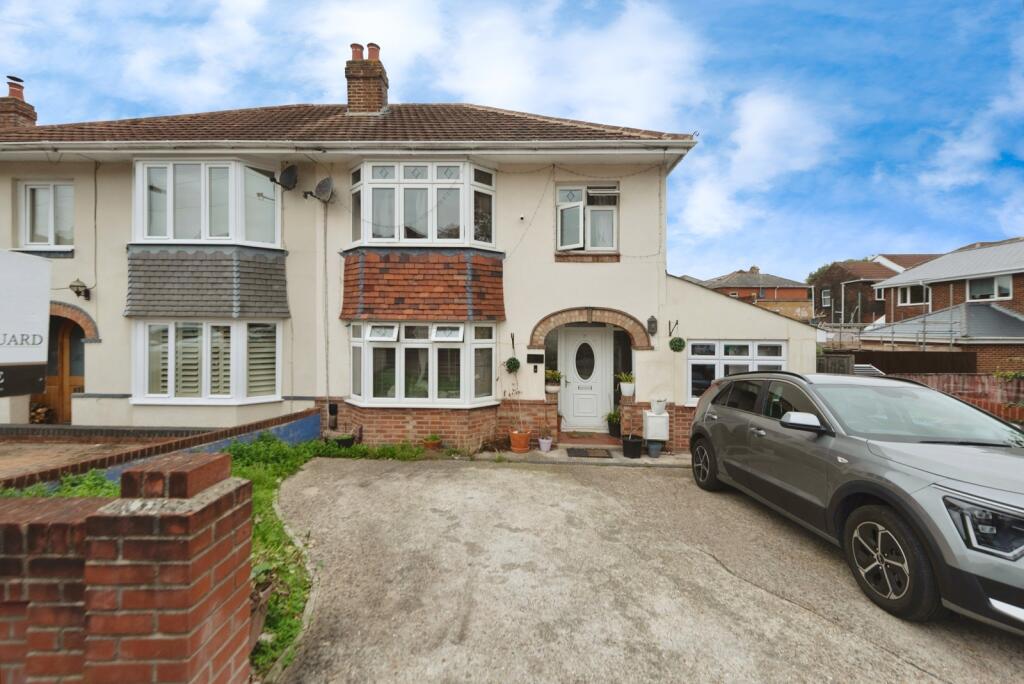 Main image of property: Longmore Avenue, SOUTHAMPTON, Hampshire, SO19