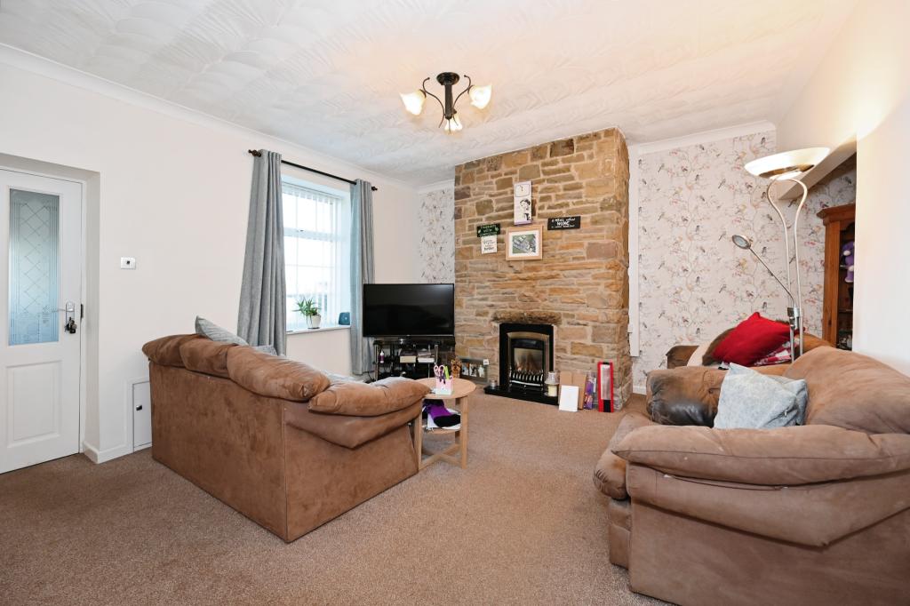 2 bedroom end of terrace house for sale in Belthorn Road, Belthorn, Blackburn, BB1