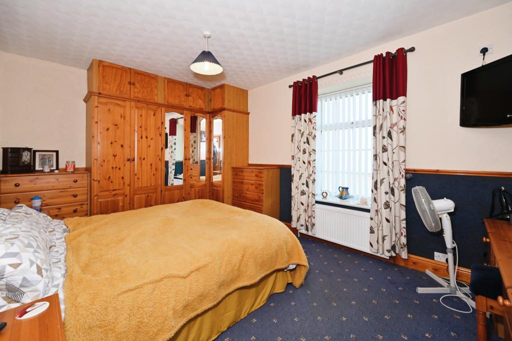 2 bedroom end of terrace house for sale in Belthorn Road, Belthorn