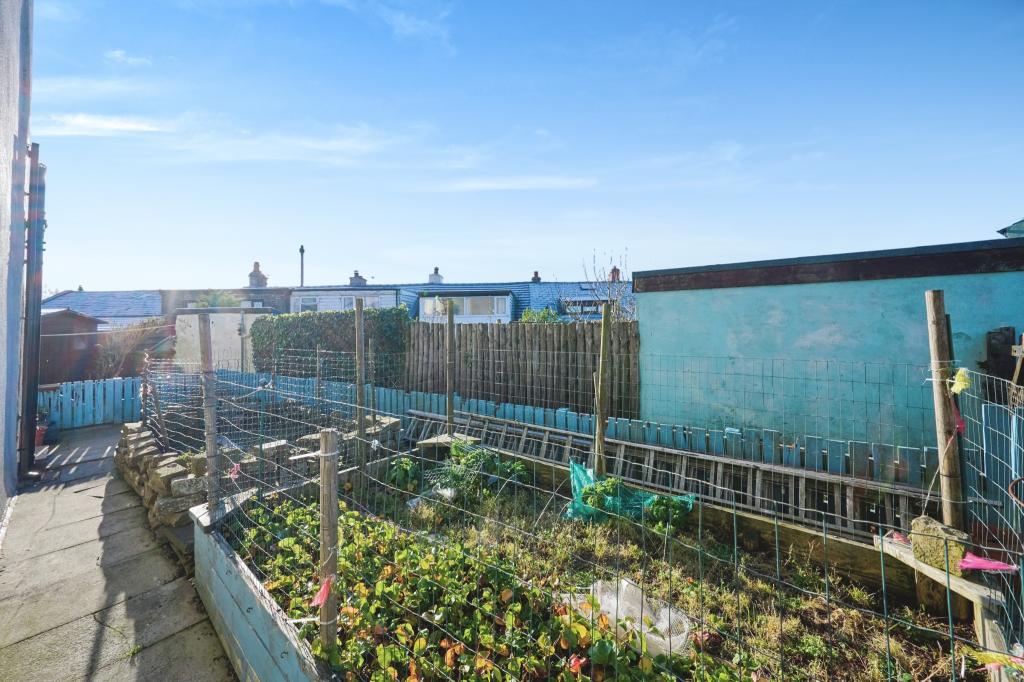 2 bedroom end of terrace house for sale in Belthorn Road, Belthorn, Blackburn, BB1