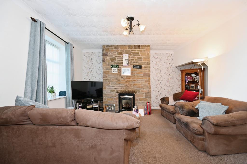 2 bedroom end of terrace house for sale in Belthorn Road, Belthorn