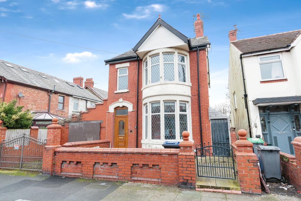 3 bedroom detached house