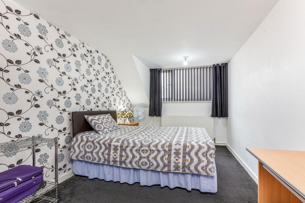 4 bedroom property for sale in Squires Gate Lane, Blackpool, Lancashire